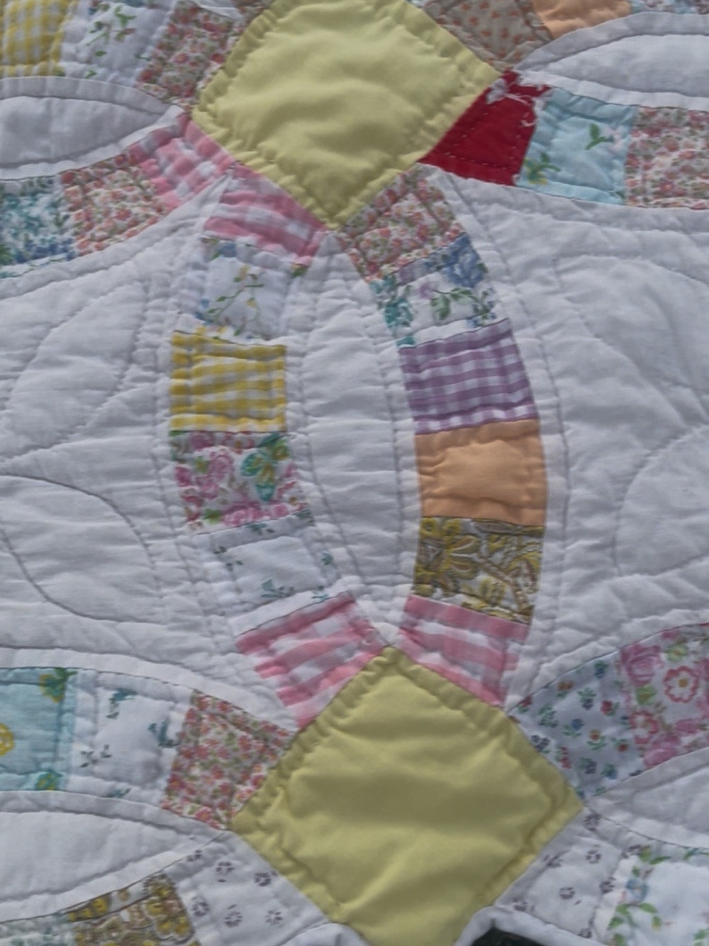 Vintage 1930s Handmade Double Wedding Ring Quilt - Scalloped Queen/king 93x104 - Picture 6 of 6